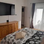 Nyirfa Apartmanhaz * 잘라카로쉬
