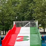 아파트 Nyirfa Apartmanhaz 잘라카로쉬