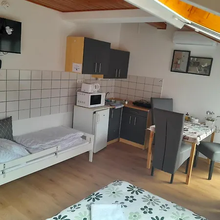 Nyirfa Apartmanhaz Zalakaros