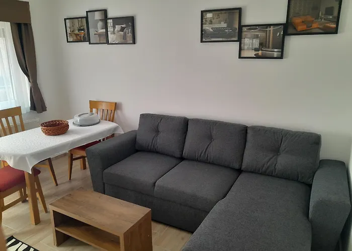 Nyirfa Apartmanhaz Залакарош