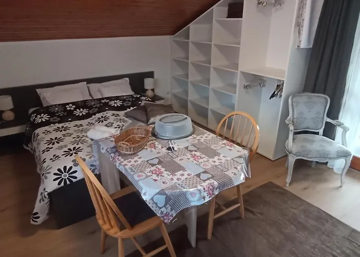 Nyirfa Apartmanhaz * Залакарош